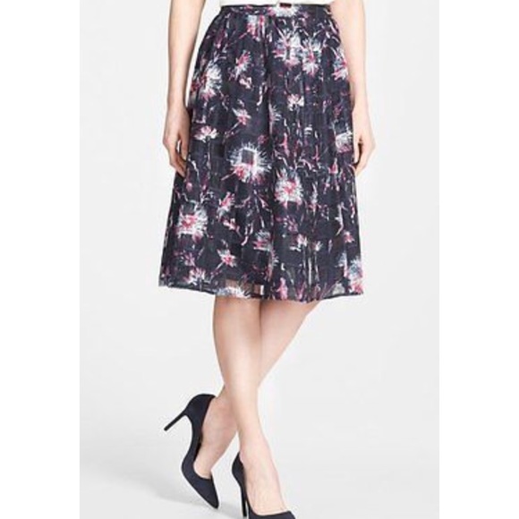 Halogen • Floral Checked Full Midi Skirt in Navy - Picture 2 of 5